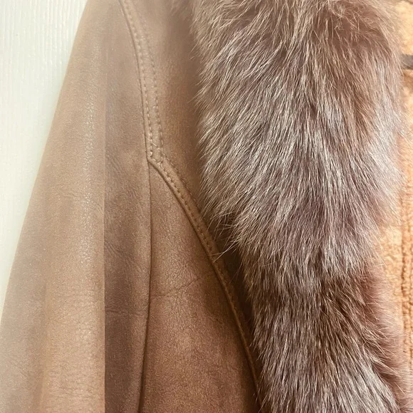 Fur jacket - Picture 4 of 4